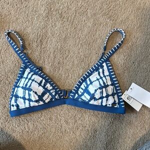 Rip curl Blue and White Patterned Bikini Top small New